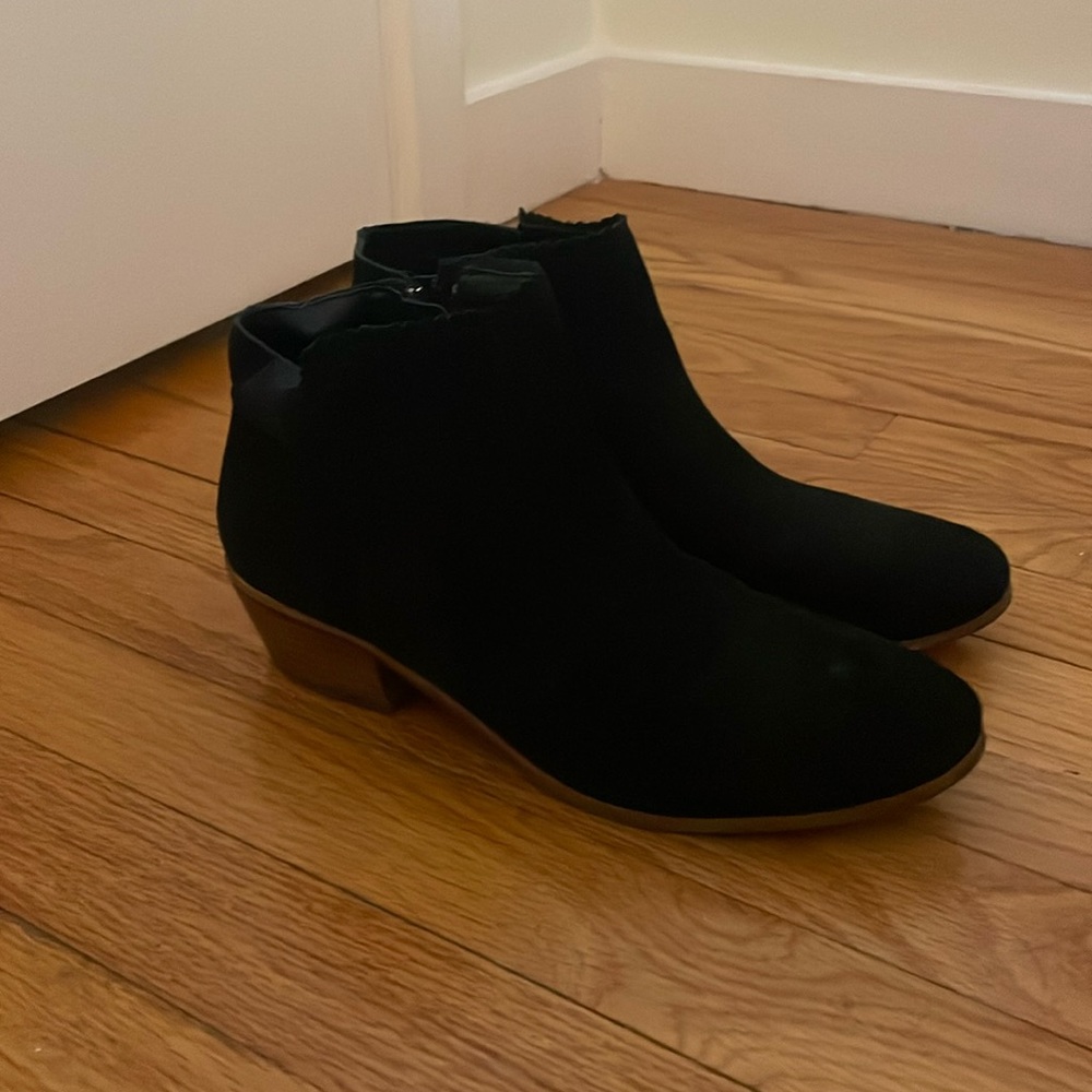 Jack Rodger Black Suede Booties